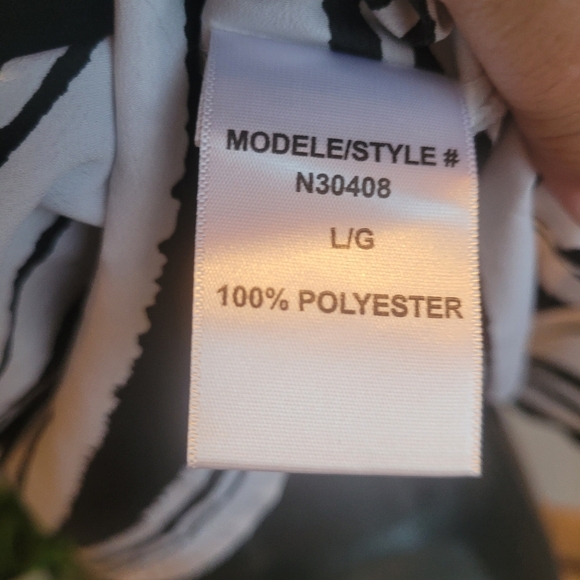 Pentagone Sleeveless Black and White Striped Top L - Picture 5 of 8